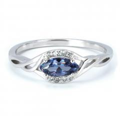 Stříbrný prsten s tanzanitem a zirkony