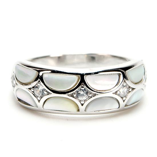 Stříbrný prsten s perletí a zirkony